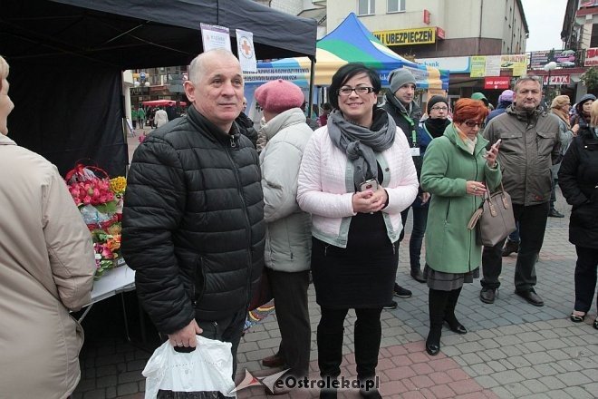 Ostrołęka: Miejskie obchody Międzynarodowego Dnia Walki z Ubóstwem [16.10.2015] - zdjęcie #34 - eOstroleka.pl