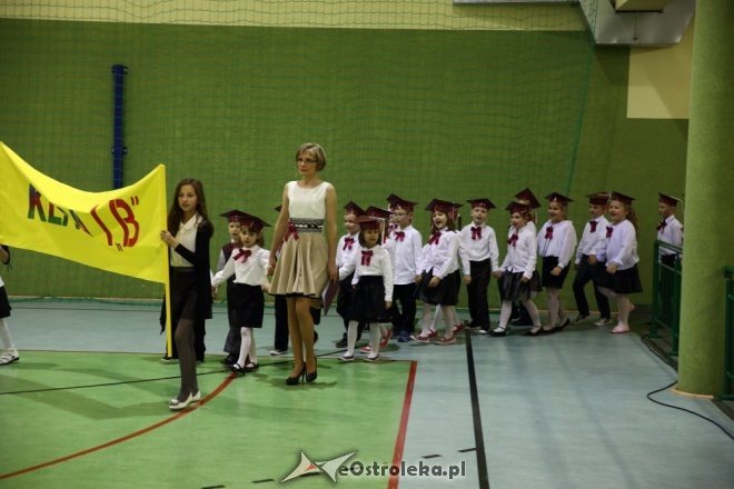 Pasowanie na ucznia w Szkole Podstawowej w Rzekuniu [29.10.2015] - zdjęcie #24 - eOstroleka.pl