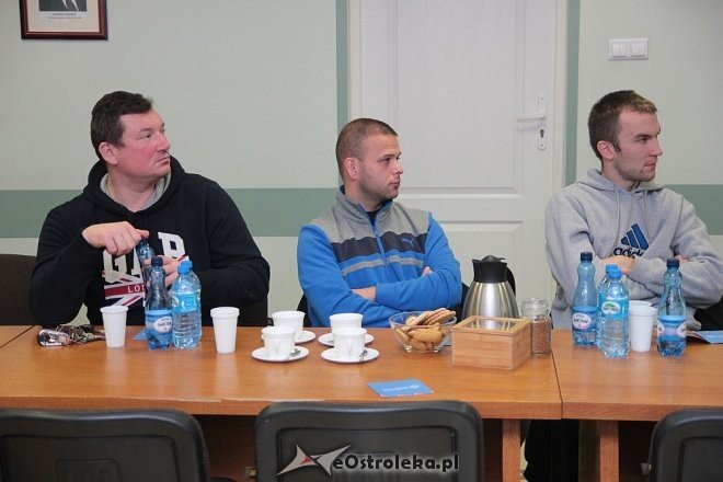 Szkolenie dla animatorów Orlików w ostrołęckim ratuszu [04.11.2015] - zdjęcie #8 - eOstroleka.pl