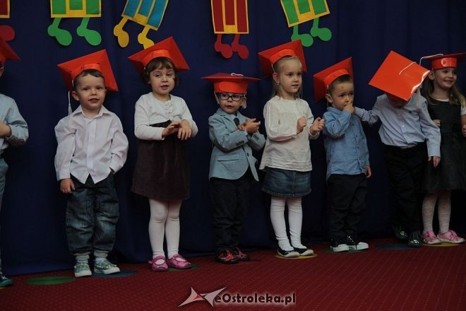 Pasowanie na „przedszkolaka” w Krainie Misiów [10.11.2015] - zdjęcie #15 - eOstroleka.pl