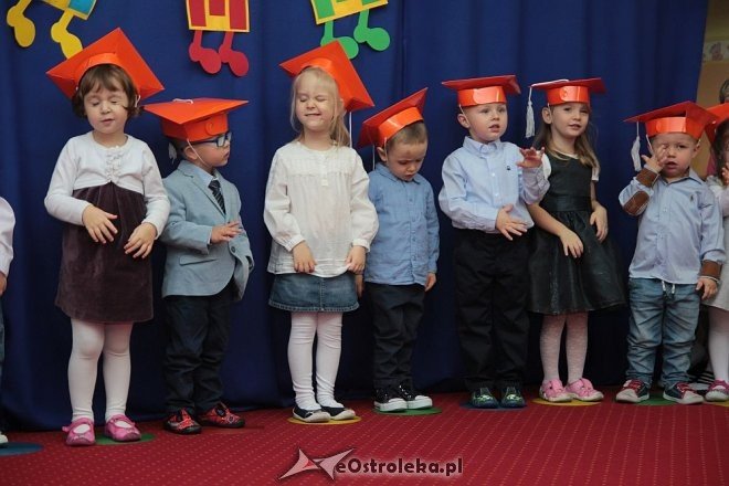 Pasowanie na „przedszkolaka” w Krainie Misiów [10.11.2015] - zdjęcie #20 - eOstroleka.pl