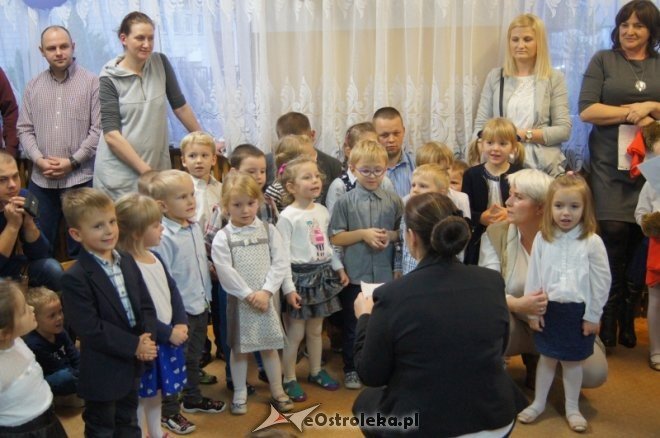 Pasowanie na przedszkolaka w Olszewie-Borkach [16.11.2015] - zdjęcie #14 - eOstroleka.pl