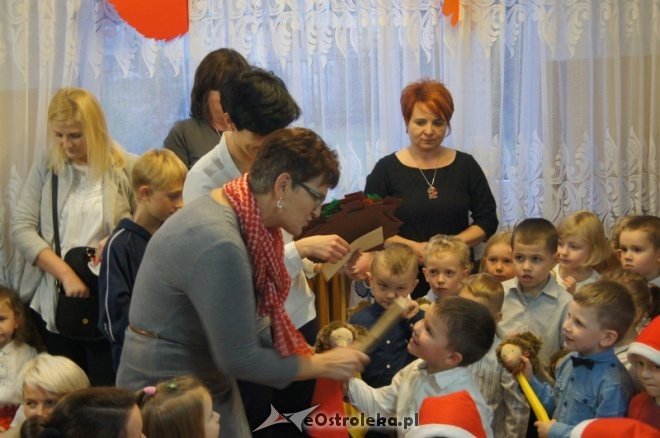 Pasowanie na przedszkolaka w Olszewie-Borkach [16.11.2015] - zdjęcie #20 - eOstroleka.pl