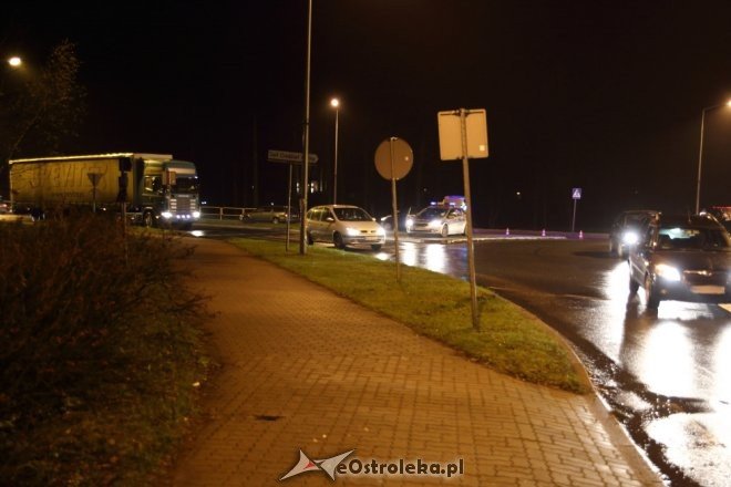 Ostrołęka: Rowerzystka i 5-letnie dziecko potrąceni na przejściu dla pieszych [17.11.2015] - zdjęcie #1 - eOstroleka.pl