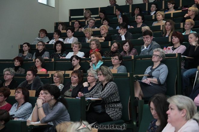 O przeciwdziałaniu dopalaczom z pedagogami i psychologami w Ostrołęce [20.11.2015] - zdjęcie #11 - eOstroleka.pl