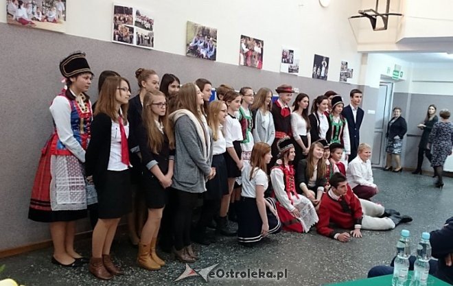 Znamy zwycięzców konkursu recytatorskiego „Kurpie Zielone w literaturze” [24.11.2015] - zdjęcie #1 - eOstroleka.pl