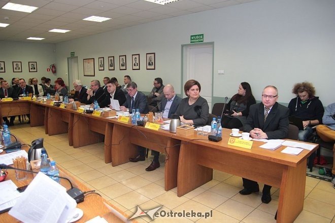 XVIII sesja Rady Miasta w Ostrołęce [26.11.2015] - zdjęcie #11 - eOstroleka.pl