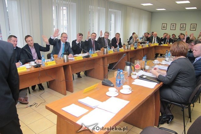 XVIII sesja Rady Miasta w Ostrołęce [26.11.2015] - zdjęcie #17 - eOstroleka.pl