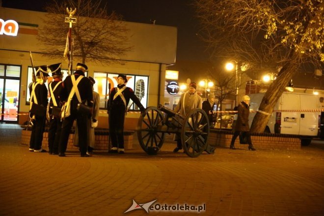 Historyczna inscenizacja szturmu na Belweder z „Nocy Listopadowej” [26.11.2015] - zdjęcie #14 - eOstroleka.pl