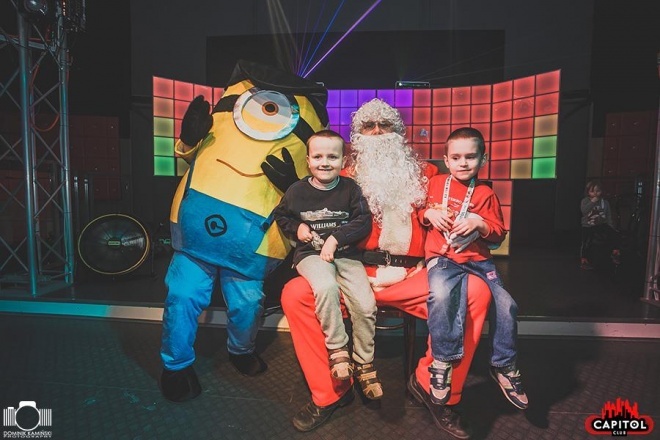 Kinder Party, Minionki i Mikołaj w Clubie Capitol [06.12.2015] - zdjęcie #19 - eOstroleka.pl