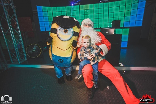 Kinder Party, Minionki i Mikołaj w Clubie Capitol [06.12.2015] - zdjęcie #37 - eOstroleka.pl