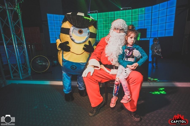 Kinder Party, Minionki i Mikołaj w Clubie Capitol [06.12.2015] - zdjęcie #56 - eOstroleka.pl