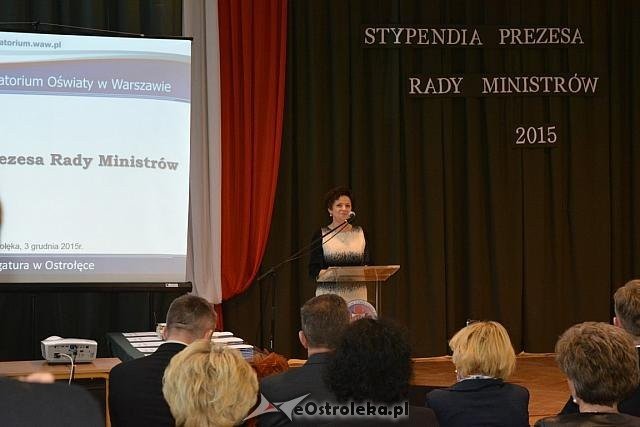 Ostrołęka: Stypendia Prezesa Rady Ministrów rozdane [07.12.2015] - zdjęcie #2 - eOstroleka.pl
