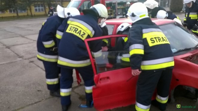Strażacy ochotnicy z powiatu ostrołęckiego przeszkoleni [08.12.2015] - zdjęcie #14 - eOstroleka.pl