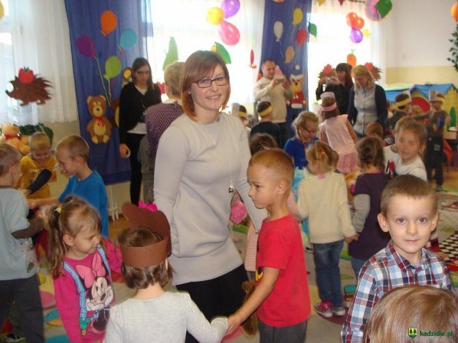 Światowy Dzień Pluszowego Misia w Przedszkolu w Dylewie [09.12.2015] - zdjęcie #27 - eOstroleka.pl