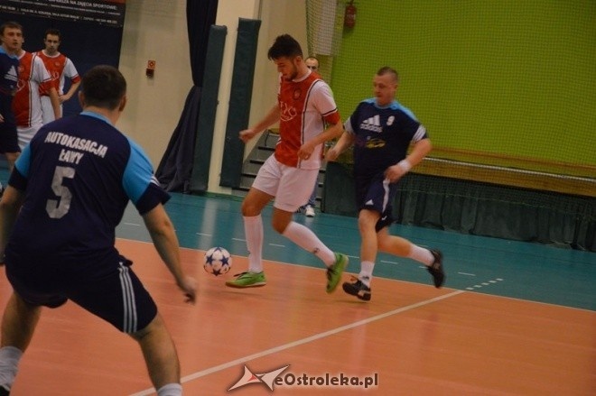 Nocna Liga Futsalu - 1. kolejka [11.12.2015] - zdjęcie #20 - eOstroleka.pl