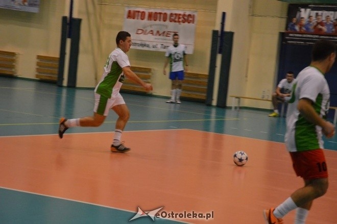 Nocna Liga Futsalu - 1. kolejka [11.12.2015] - zdjęcie #41 - eOstroleka.pl