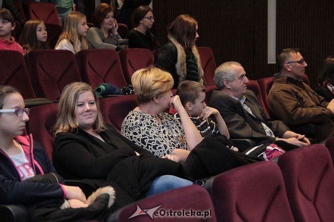 „Gwiazdkowy Anioł”: uroczyste rozstrzygnięcie konkursu i wręczenie nagród [15.2012.2015] - zdjęcie #26 - eOstroleka.pl