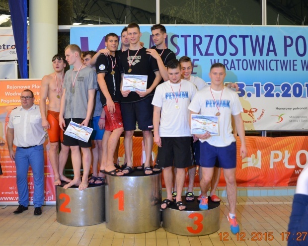 Karol Bojarski na Mistrzostwach Polski w ratownictwie wodnym [16.12.2015] - zdjęcie #14 - eOstroleka.pl