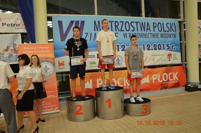 Karol Bojarski na Mistrzostwach Polski w ratownictwie wodnym [16.12.2015] - zdjęcie #15 - eOstroleka.pl