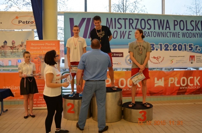 Karol Bojarski na Mistrzostwach Polski w ratownictwie wodnym [16.12.2015] - zdjęcie #16 - eOstroleka.pl