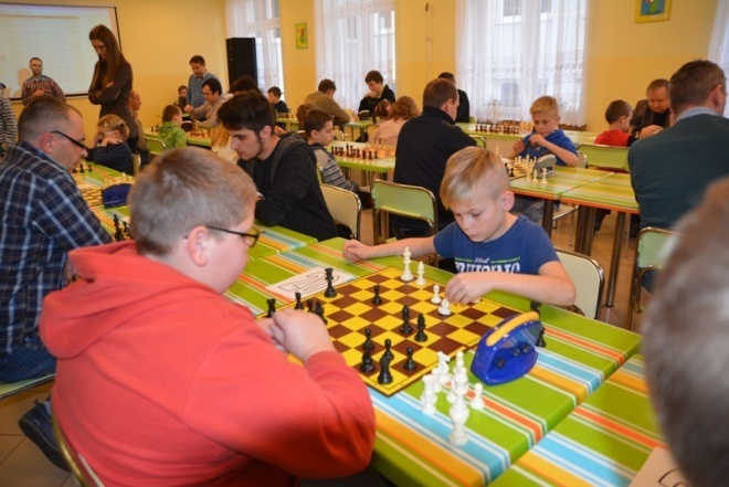 II Powiatowy Turniej Szachowy „SZACH – MAT w Goworowie [13.12.2015] - zdjęcie #32 - eOstroleka.pl