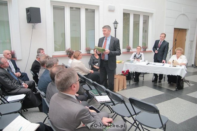Budżet powiatu ostrołęckiego uchwalony. Radni byli jednogłośni [22.12.2015] - zdjęcie #26 - eOstroleka.pl