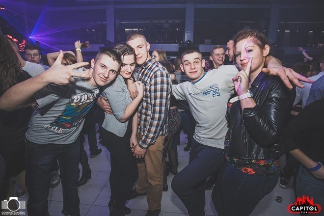 Mega gwiazdy disco polo w Clubie Capitol Sypniewo [27.12.2015] - zdjęcie #20 - eOstroleka.pl