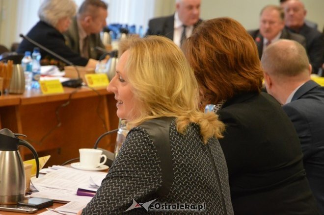Sesja Rady Miasta Ostrołęki [30.12.2015] - zdjęcie #27 - eOstroleka.pl
