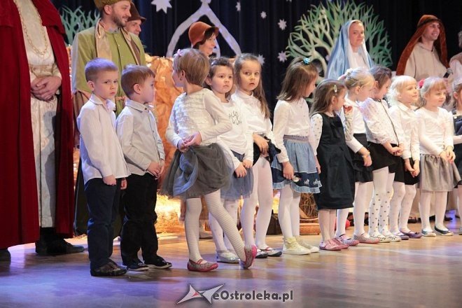 Bożonarodzeniowe jasełka w wykonaniu rodziców dzieci z „Krainy Misiów” [08.01.2016] - zdjęcie #127 - eOstroleka.pl