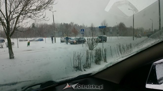 Uwaga kierowcy: Fatalne warunki na drogach w regionie [11.01.2016] - zdjęcie #8 - eOstroleka.pl