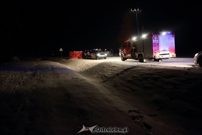 Tragiczny wypadek w Tyszkach Nadborach: 1 osoba nie żyje, 5 zostało rannych [20.01.2016] - zdjęcie #19 - eOstroleka.pl