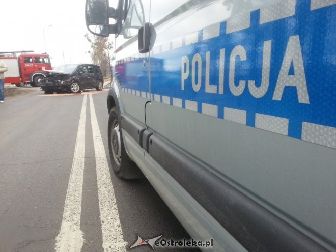 Kolejny wypadek na skrzyżowaniu Ławskiej z Przemysłową [05.02.2016] - zdjęcie #2 - eOstroleka.pl