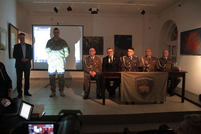 Ostrołęka: Weterani wojskowi opowiadali o misji w Karbali [22.02.2016] - zdjęcie #1 - eOstroleka.pl