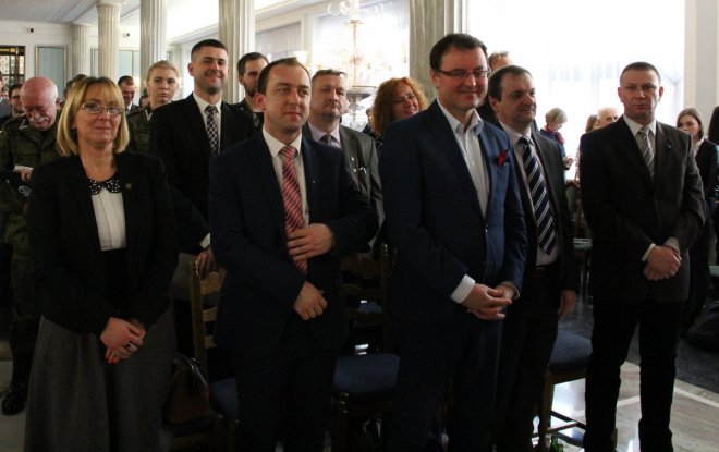 Delegacja z Ostrołęki na sejmowej konferencji o Żołnierzach Wyklętych [29.02.2016] - zdjęcie #1 - eOstroleka.pl