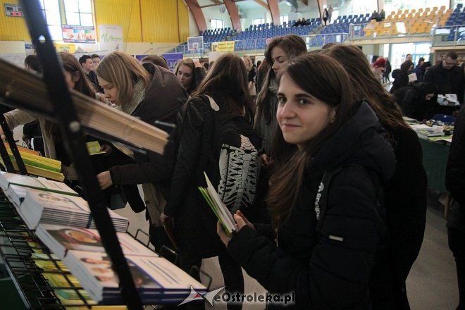 X Młodzieżowe Targi Edukacji i Pracy w Ostrołęce [14.03.2016] - zdjęcie #9 - eOstroleka.pl