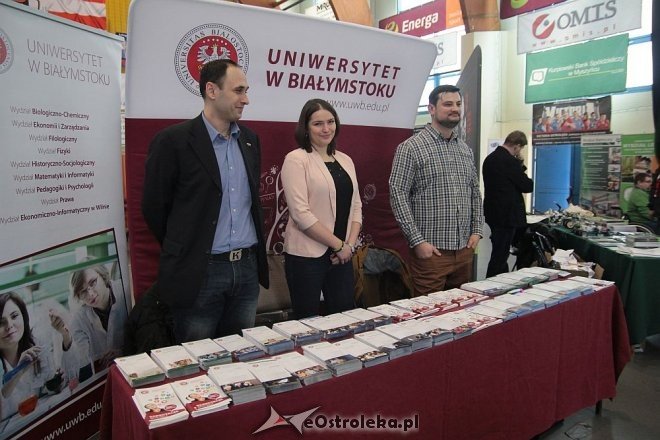 X Młodzieżowe Targi Edukacji i Pracy w Ostrołęce [14.03.2016] - zdjęcie #48 - eOstroleka.pl