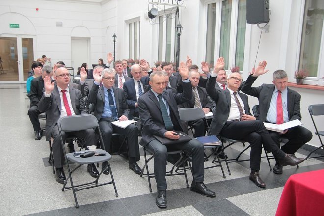XVIII sesja Rady Powiatu w Ostrołęce [18.03.2016] - zdjęcie #13 - eOstroleka.pl