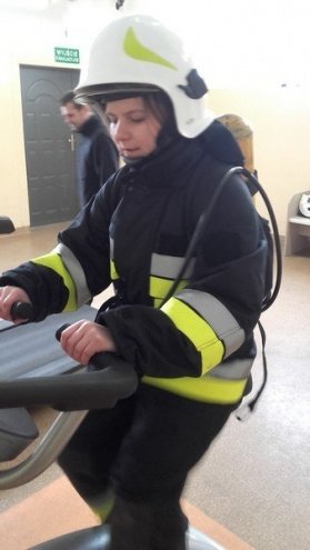 Szkolenie w komorze dymowej strażaków ochotników z Łysych [30.03.2016] - zdjęcie #9 - eOstroleka.pl