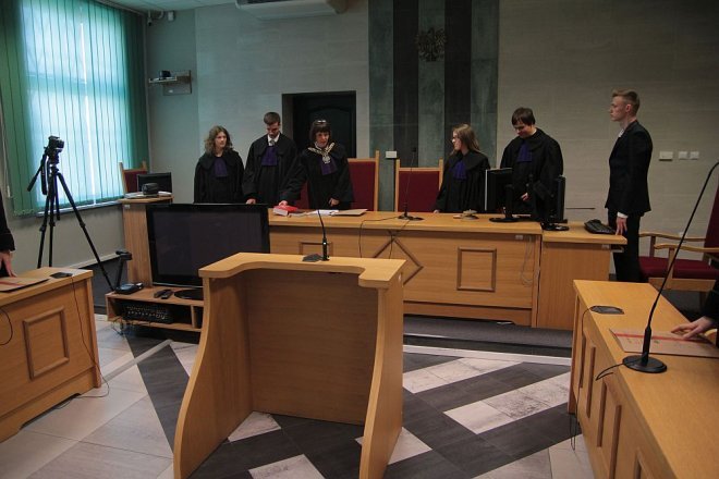 Pozorowana rozprawa w Sądzie Okręgowym w Ostrołęce [02.04.2016] - zdjęcie #17 - eOstroleka.pl