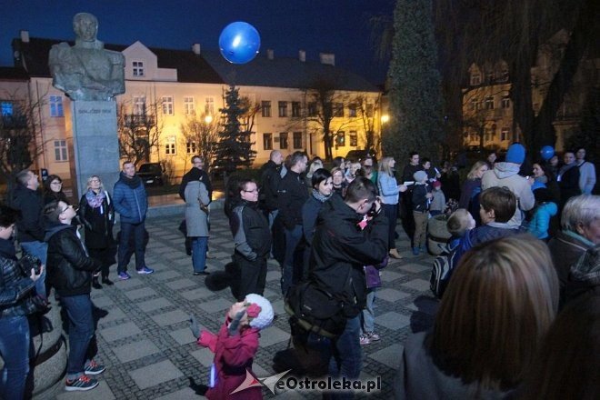 Światowy Dzień Świadomości Autyzmu w Ostrołęce [02.04.2016] - zdjęcie #9 - eOstroleka.pl