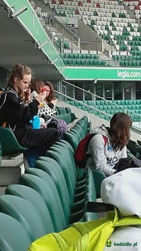 Uczniowie z Kadzidła na stadionie Legii Warszawa [15.04.2016] - zdjęcie #11 - eOstroleka.pl