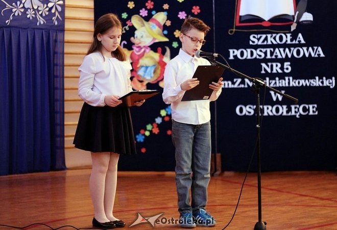 XIX Międzyszkolny Konkurs Recytatorski „Promyk Poezji” [26.04.2016] - zdjęcie #1 - eOstroleka.pl