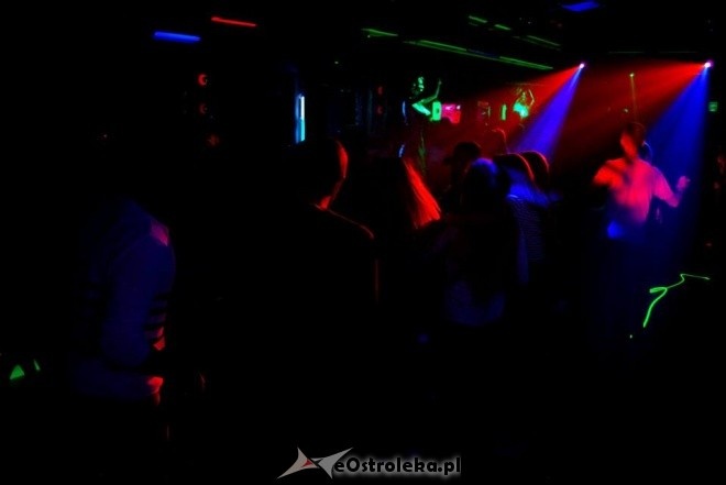 Back in Time w Pulse Club - DJ LACROS i SENSATION WHITE [22.04.2016] - zdjęcie #3 - eOstroleka.pl