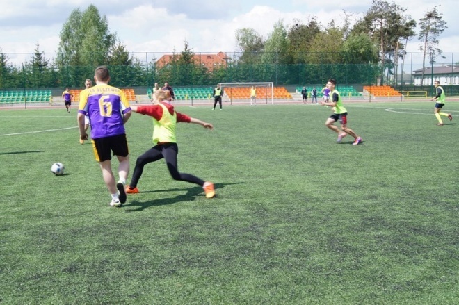 VII Turniej Piłki Nożnej Sołectw [15.05.2016] - zdjęcie #4 - eOstroleka.pl