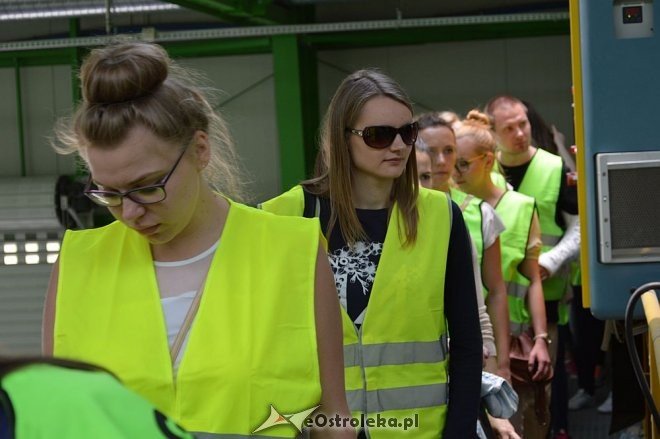 Studenci olsztyńskiego uniwersytetu z wizytą na stacji segregacji śmieci w Ostrołęce [23.05.2016] - zdjęcie #62 - eOstroleka.pl