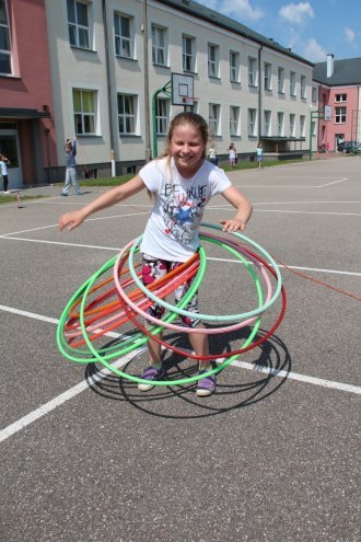 Sportowy Dzień Dziecka w II LO [1.06.2016] - zdjęcie #21 - eOstroleka.pl