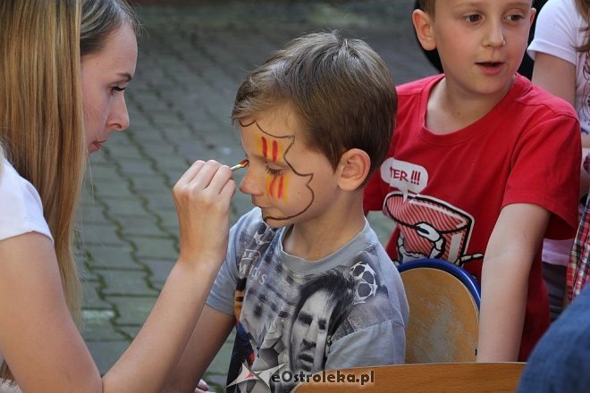 Festyn rodzinny w Szkole Podstawowej nr 4 w Ostrołęce [02.06.2016] - zdjęcie #34 - eOstroleka.pl