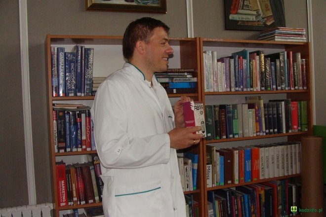 Spotkanie z aptekarzem w kadzidlańskiej bibliotece [03.06.2016] - zdjęcie #15 - eOstroleka.pl