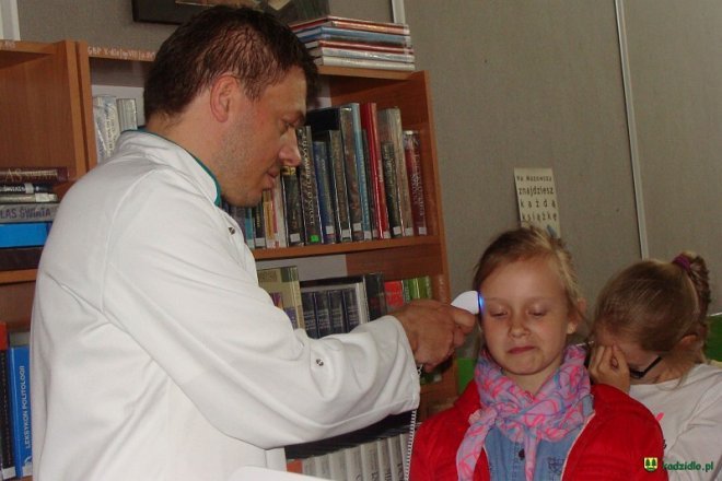 Spotkanie z aptekarzem w kadzidlańskiej bibliotece [03.06.2016] - zdjęcie #26 - eOstroleka.pl